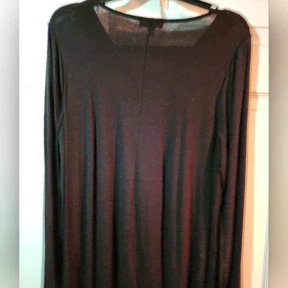 Black pleated front blouse - Picture 4 of 4